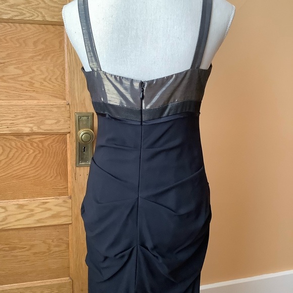 NICOLE MILLER Metallic Bronze/Black Silk Plunge Formal Gown - Picture 8 of 13